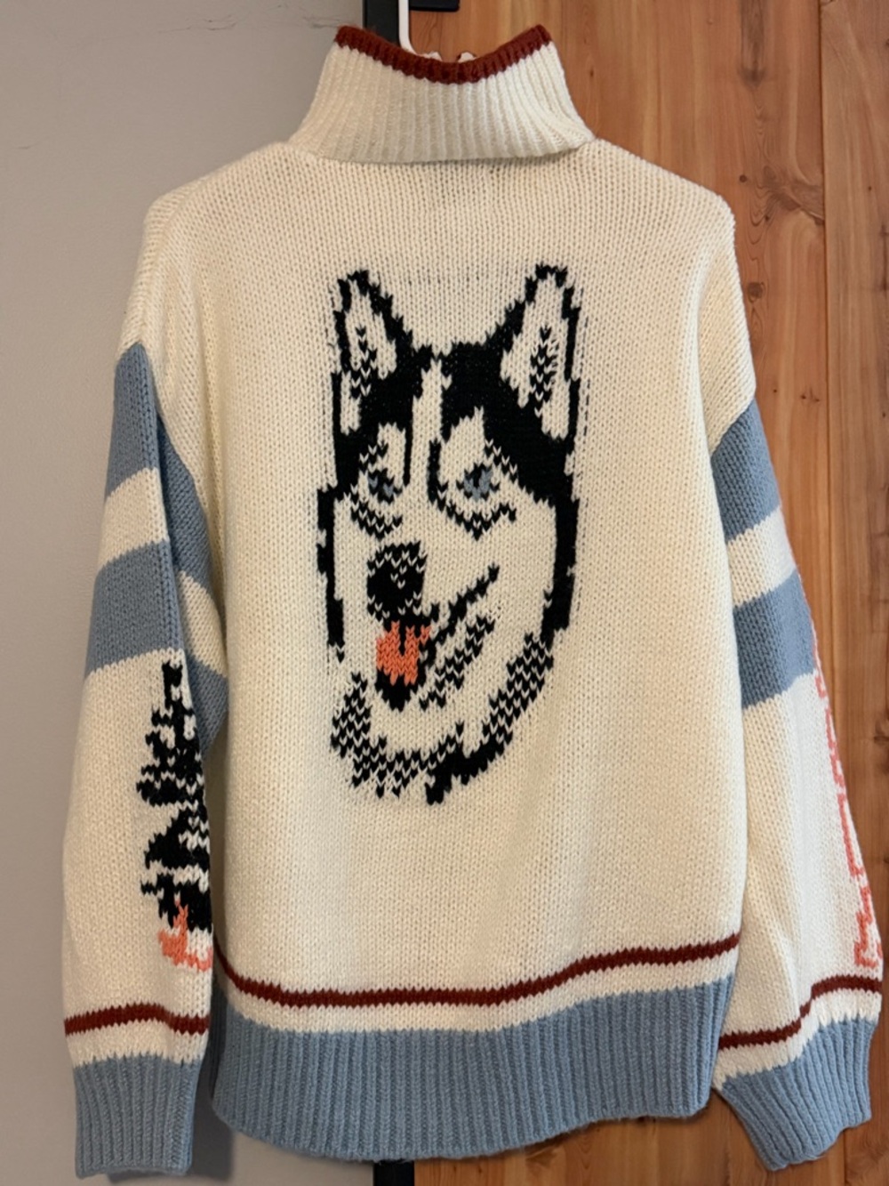 BDG Lizzie Alaska Husky Graphic Quarter Zip Pullover Sweater XS BNWT - Picture 5 of 10